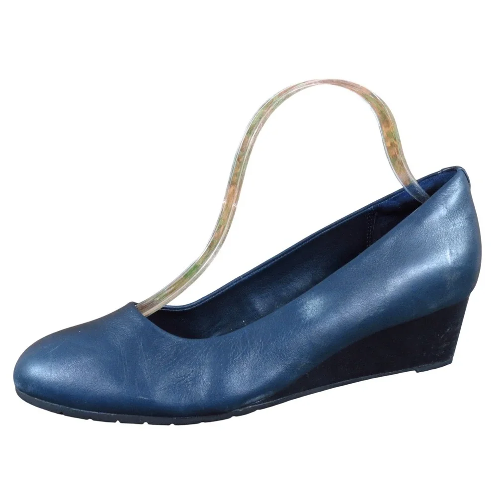 Clarks Artisan Vendra Bloom Women Wedge Heel Size 7.5 Office Casual Navy Leather